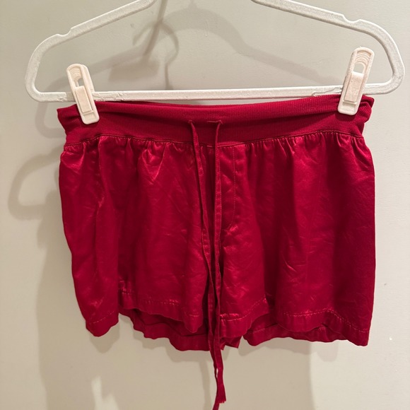 PJ Harlow 3 Piece Pajama Set Red Satin Camisole Shorts Ribbed Cardigan M - Picture 6 of 11